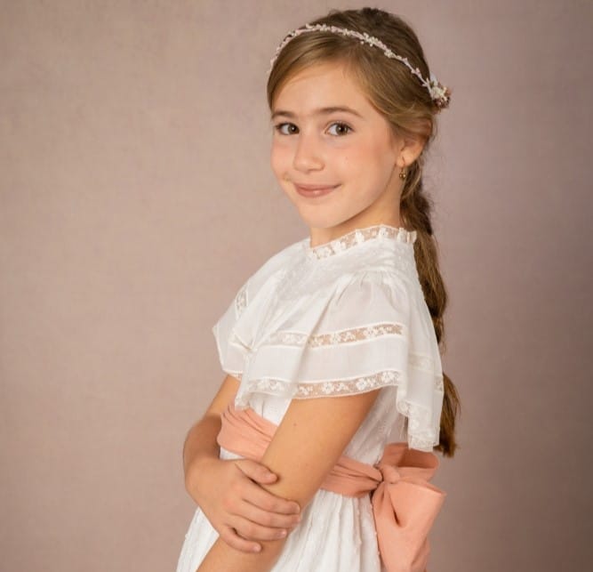 MODELO LUCÍA-URSULA MATEO